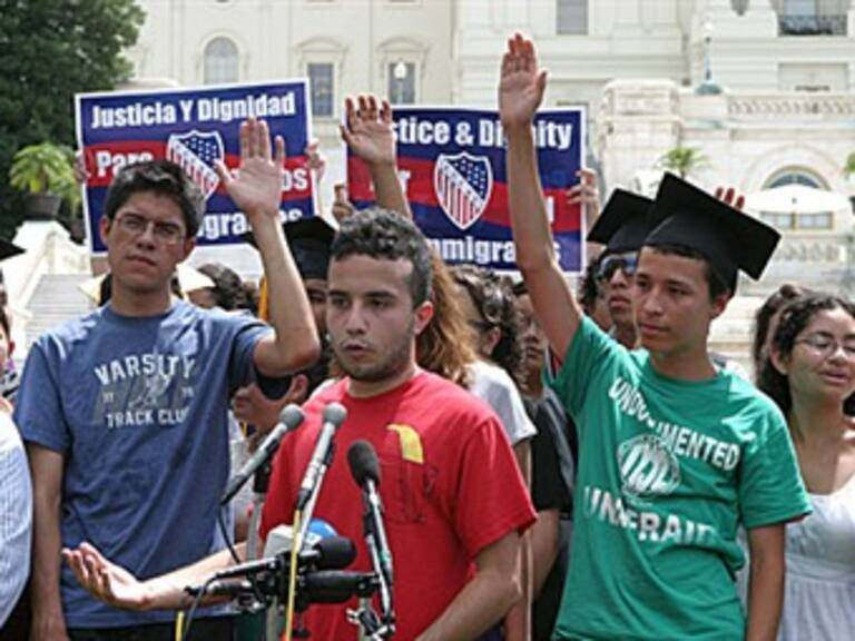 Abogan porque jóvenes indocumentados continúen sus estudios en EUA