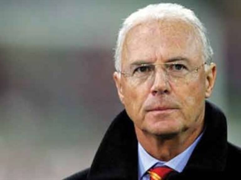 México tendrá a favor el nerviosismo de Sudáfrica: Beckenbauer
