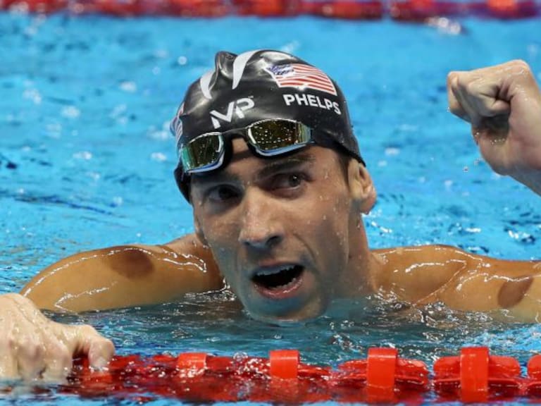 Michael Phelps ya tiene más medallas que México desde Sidney 2000