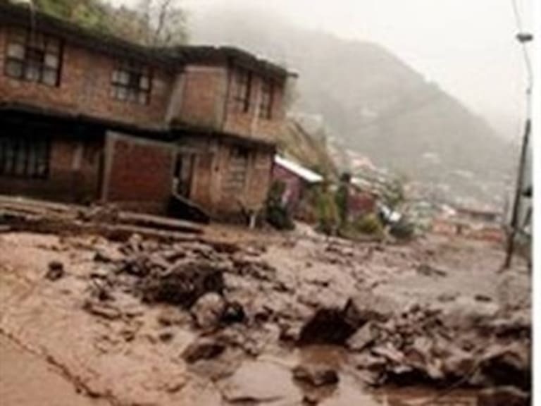 Sin clases, cinco municipios de Michoacán por inundaciones