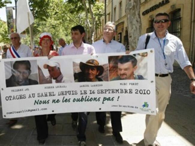 Liberación de rehenes franceses habría costado al menos 20 millones de euros