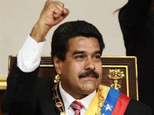 Ofrece Maduro asilo a Snowden