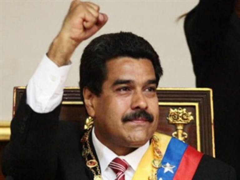 Ofrece Maduro asilo a Snowden