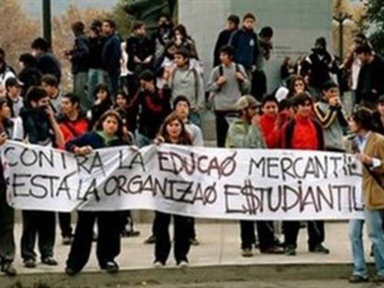 Estudiantes chilenos rompen diálogo y anuncian más protestas