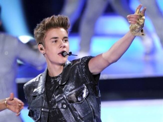 Arrasa Justin Bieber en el Foro Sol a pesar de la lluvia