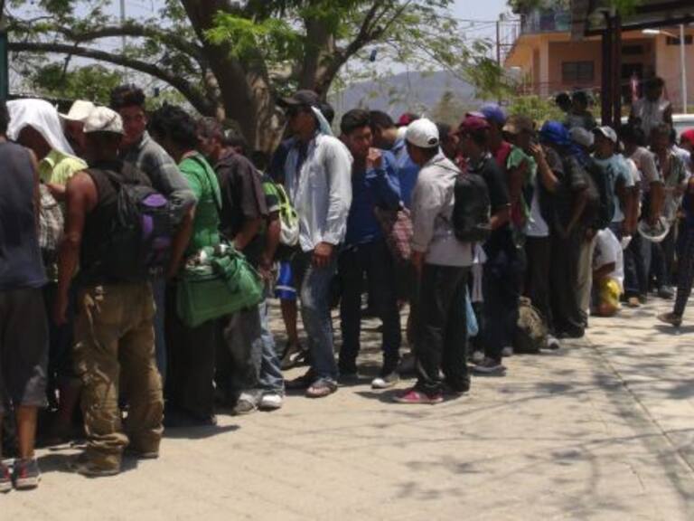 El gobierno de la CDMX brinda seguro de desempleo a paisanos deportados de EU