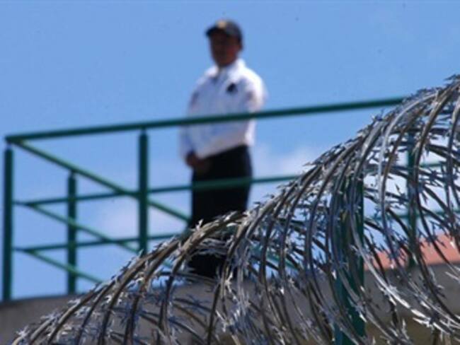Se fugan 32 reos de penales en Veracruz