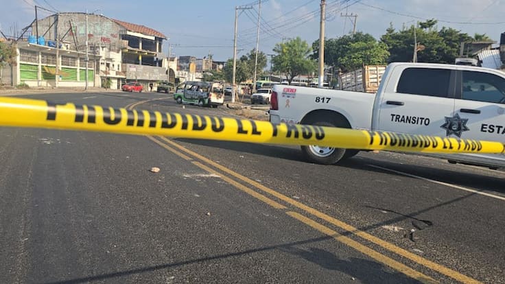 Atacan e incendian transporte con pasajeros en Acapulco, hay una persona muerta y siete lesionados