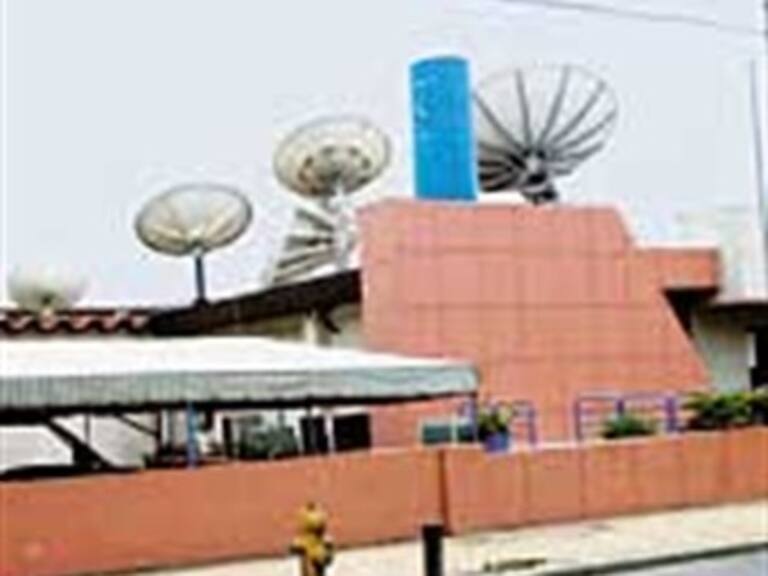 Artefacto explosivo detona en canal de TV en Paraguay