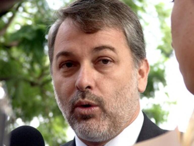 Asegura Emilio González que no deja Jalisco