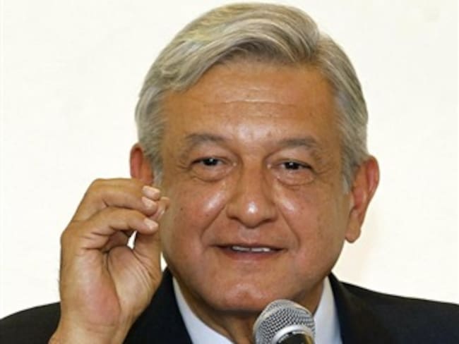 Recibe AMLO conclusiones de Congreso por una República Amorosa