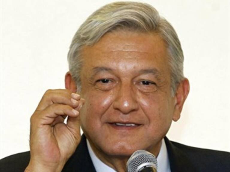 Recibe AMLO conclusiones de Congreso por una República Amorosa