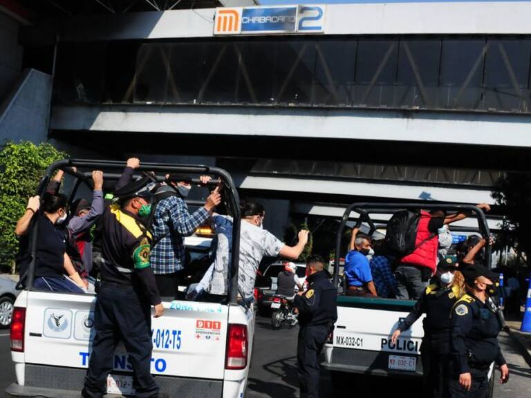 Gobierno pide a ciudadanos quedarse en casa ante falla en el Metro