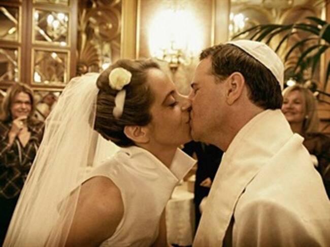 Regalan guía sexual autorizada a recién casados. Jean Piña, corresponsal en Jerusalem. 20/05/13