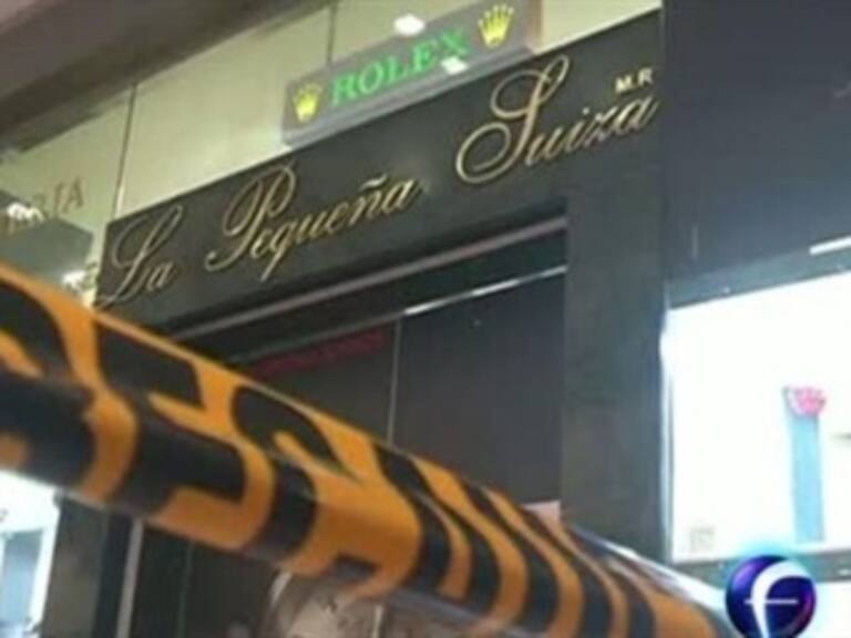 Siguen sin entregar videos de robo a joyería en Santa Fe