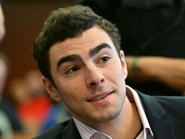 Hombre finge ser agente del FBI e intenta liberar a Luigi Mangione de cárcel en Nueva York