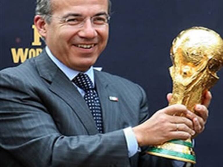 Justifica SRE viaje de Calderón a Sudáfrica