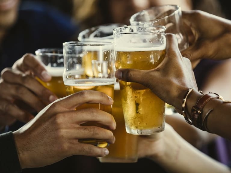 Al cerebro humano le gustan los efectos del alcohol