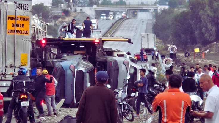 México-Querétaro: ¿Qué pasó en la carretera que llevan horas parados?
