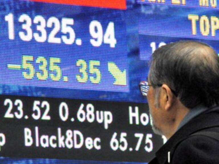 Se derrumban mercados asiáticos