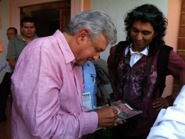 Da a entender AMLO que apoya a Obama