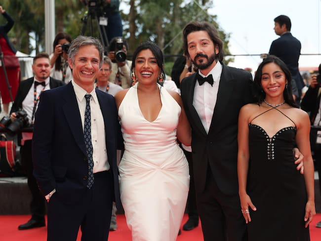 Diego Luna conquista Cannes: Así fue el estreno mundial de “Ceniza en la boca”
