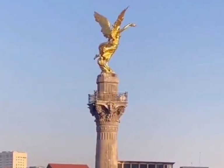 Un video en redes sociales muestra cómo se mueve la columna del Ángel de la Independencia por la fuerza del sismo.
