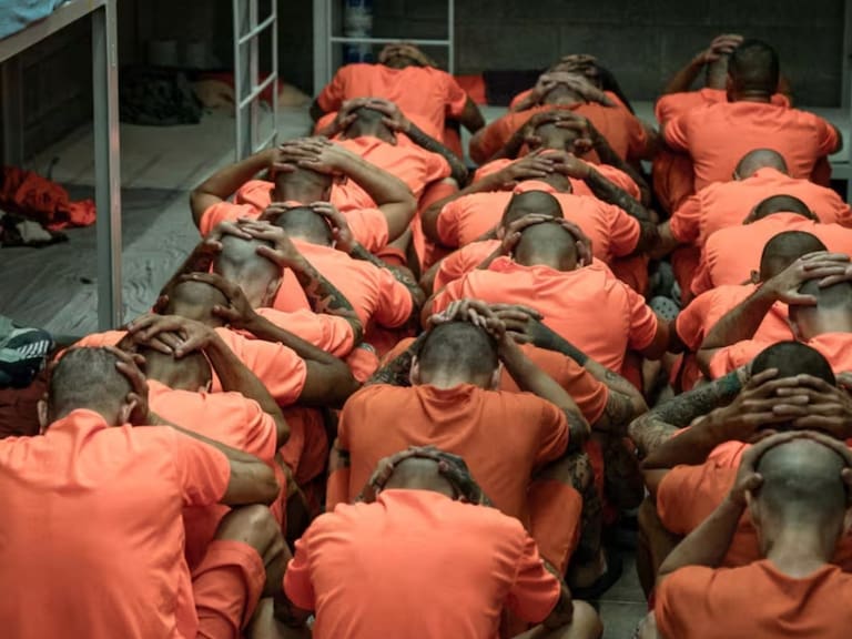 Así es el “Cecot de Costa Rica”: celdas masivas, vigilancia extrema y 5 mil presos. FB
