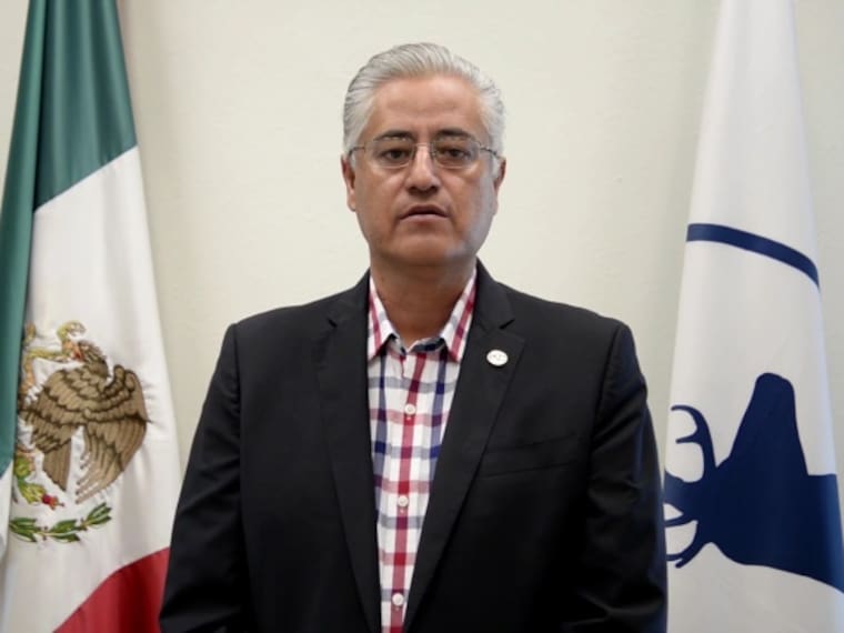 Detienen a Alejandro Vera Jiménez, ex rector de la UAEM