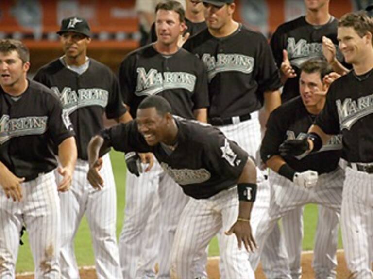 Marlins confirman a Edwin Rodríguez como manager