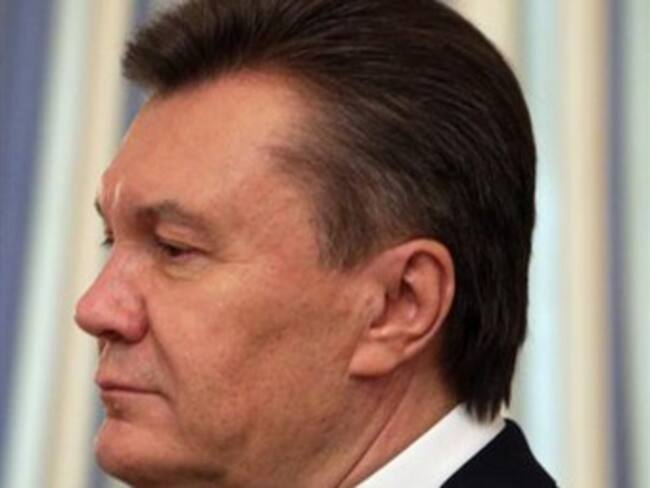 Aprueba Parlamento de Ucrania llevar a Yanukovich ante Corte Penal