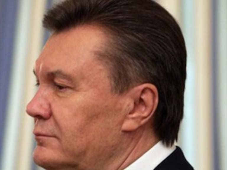 Aprueba Parlamento de Ucrania llevar a Yanukovich ante Corte Penal