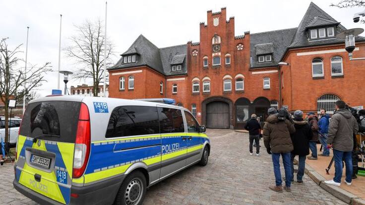 Juez alemán mantiene en prisión a Carles Puigdemont