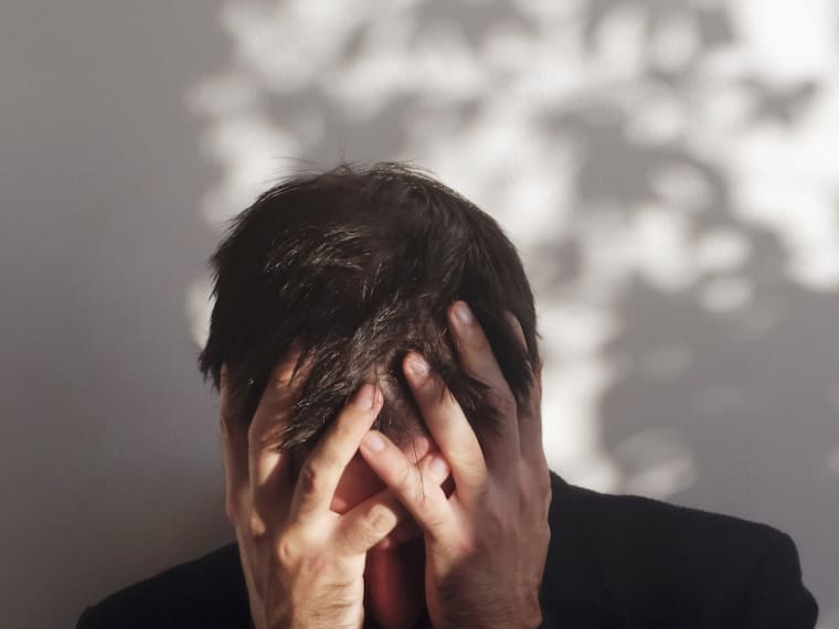 Salud mental en hombres: ¿Por qué viven sus emociones en silencio?