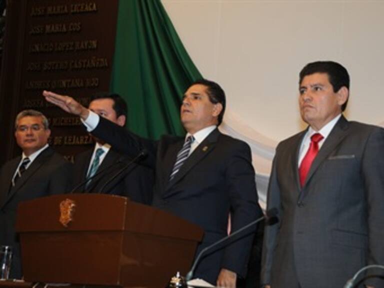 ​Rinde protesta Silvano Aureoles como gobernador de Michoacán