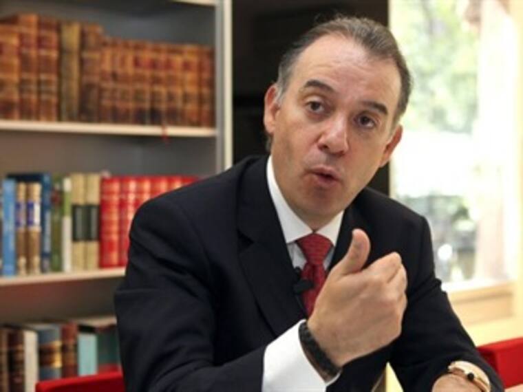 Leyes Secunrarias. Senador Raúl Cervantes, PRI. Presidente de la Mesa Directiva