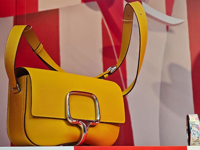 China desnuda a las marcas de lujo de Estados Unidos y revela cuánto cuestan realmente sus productos