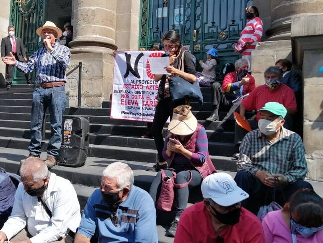 Vecinos protestan contra el proyecto Estadio Azteca