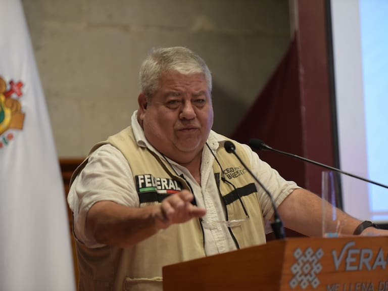 Oposición “son minoría, pero siempre han corrido a buscar el amparo en otras tierras... desde fuera quieren ganar lo que el pueblo no les da en las urnas”, criticó el senador de Morena, Manuel Huerta en defensa de la soberanía.