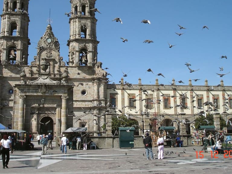 Reiteran a iglesias de Guadalajara respetar Ley Antiruido