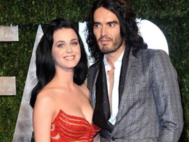 Presenta Russell Brand demanda para divorciarse de Katy Perry