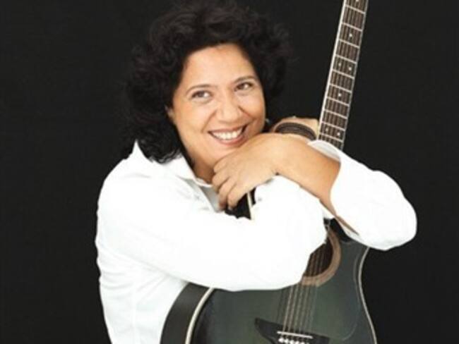 Presenta nueva propuesta discográfica. Rosana Arbelo, cantautora. 06/03/13