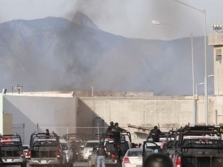 Bomberos controlan en 20 minutos, incendio en penal de Apodaca