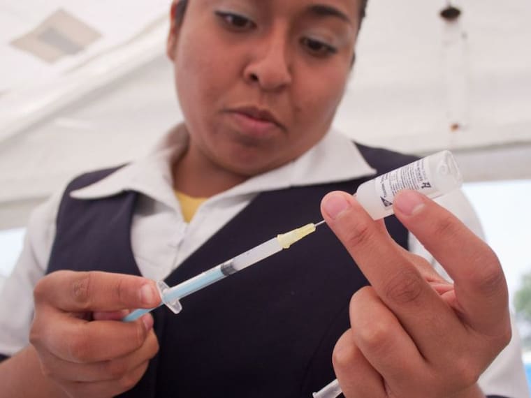 Escasez de vacunas para niños: Sandra Tapia
