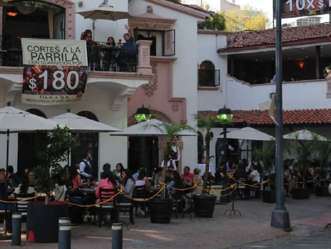 Hay disposición de restaurantes y vecinos para ordenar CDMX: José Merino