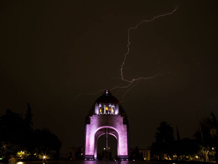 Tormenta negra en CDMX