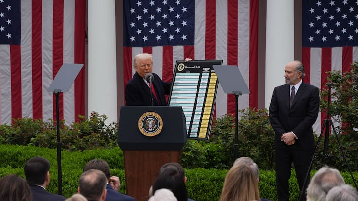 México pierde 17 mil 400 millones de dólares en inversión por aranceles de Trump