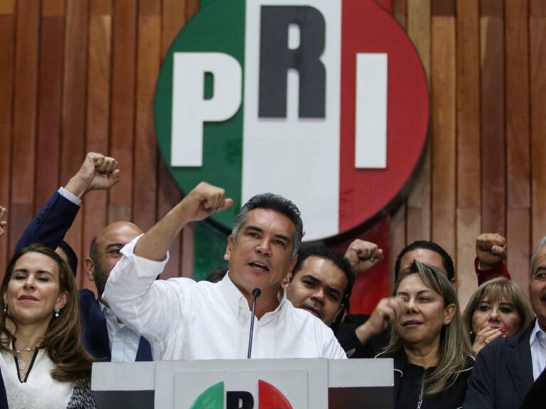 Líder nacional del PRI califica de un circo el proceso interno de Morena