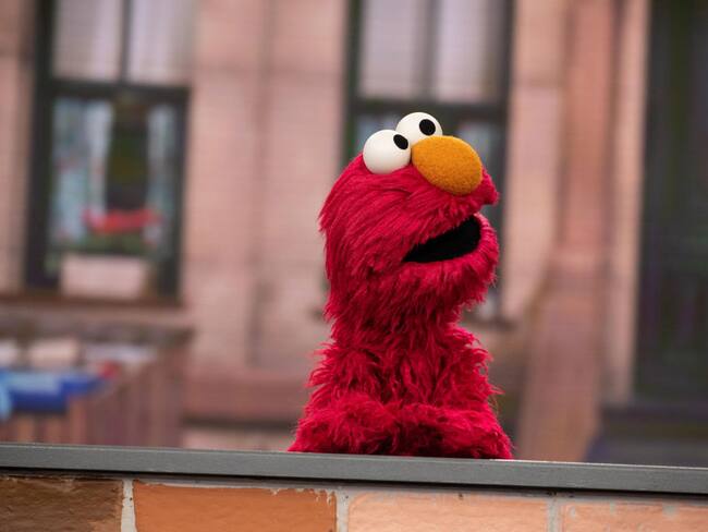 Hackean la cuenta oficial de Elmo en ‘X’ y publican mensajes contra el presidente de Estados Unidos, Donald Trump