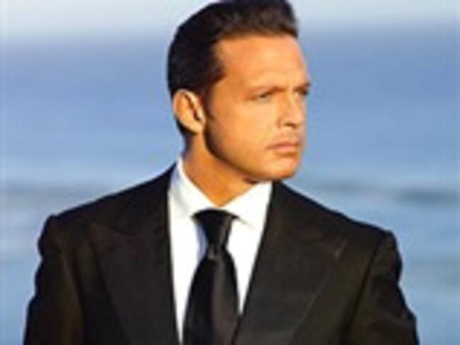 Podría tener Luis Miguel relación de años con modelo chilena